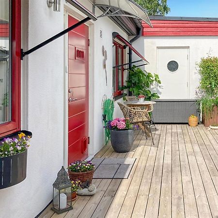 Cozy Home In Borgholm With Wifi Kültér fotó
